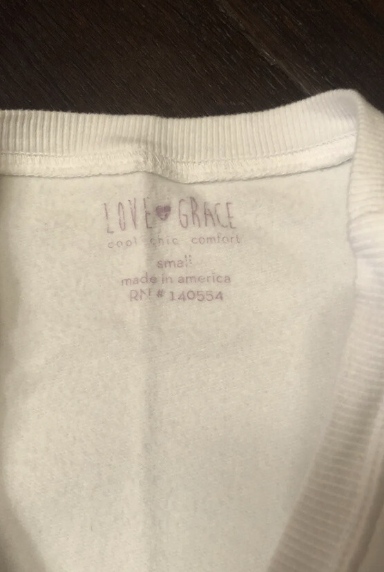 Love + Grace Lightweight Sweatshirt & Pants Lounge Set Pajamas Heart Size Small
