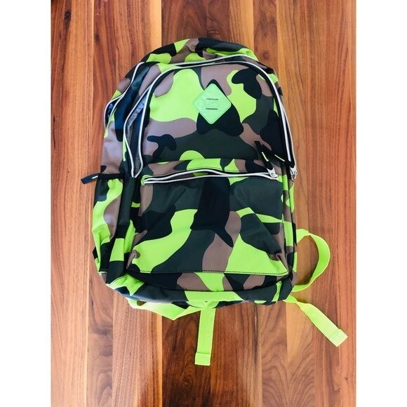 New Camouflage 19-Inch Student School Book Bag & kids Sports Backpack Green Camo