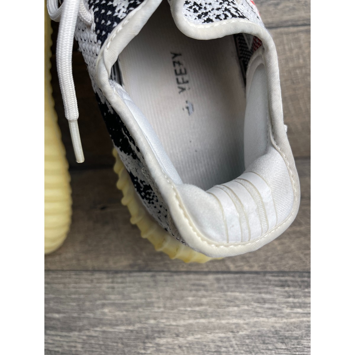 Adidas Yeezy Boost 350 V2 CP9654 Men 11 Running Shoes White Zebra Print Sneakers