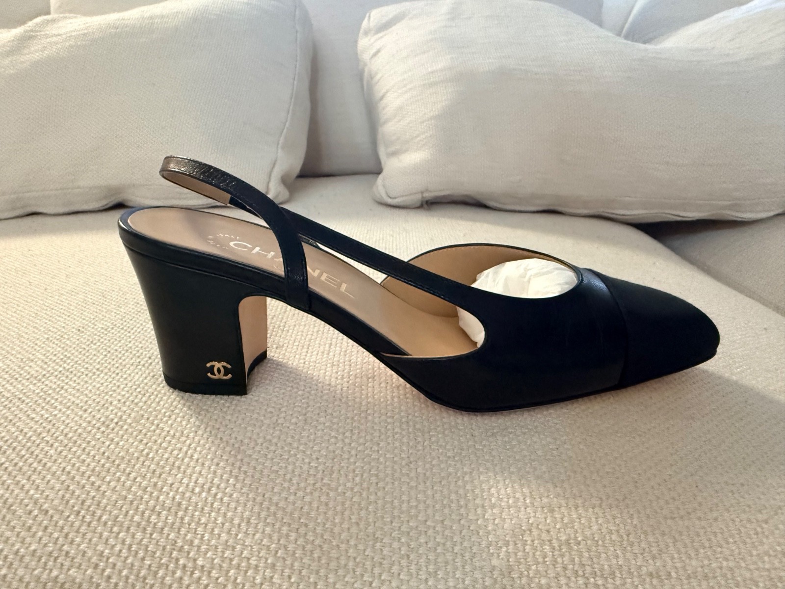 Chanel Leather Slingback Shoes Flats Heels Size 39 (8-8.5 US) Black