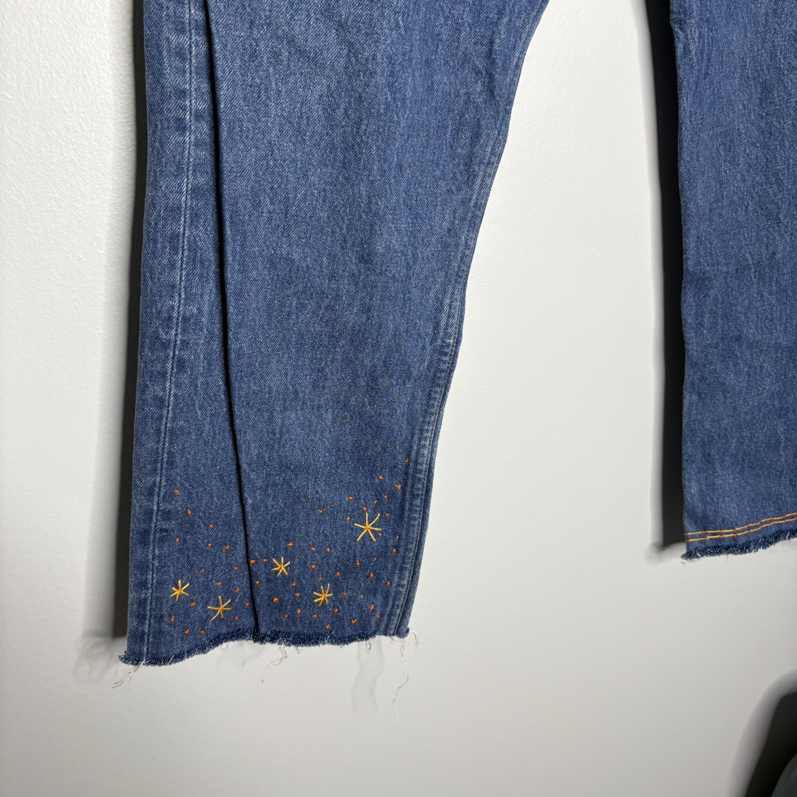 Vintage 1985 Levi’s 501 XX Button-Fly Blue Jeans Measures 33×25.5