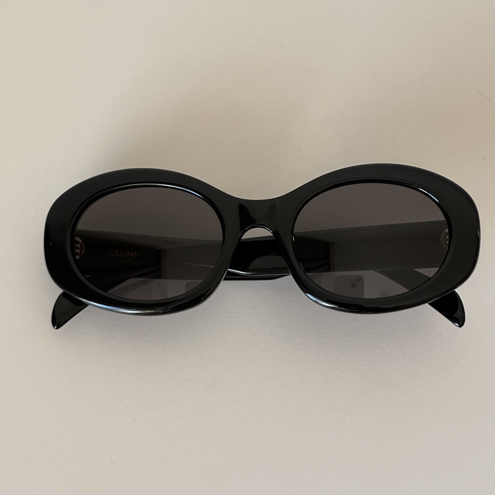 Celine CL40194 Triomphe Oval Shiny Black Sunglasses
