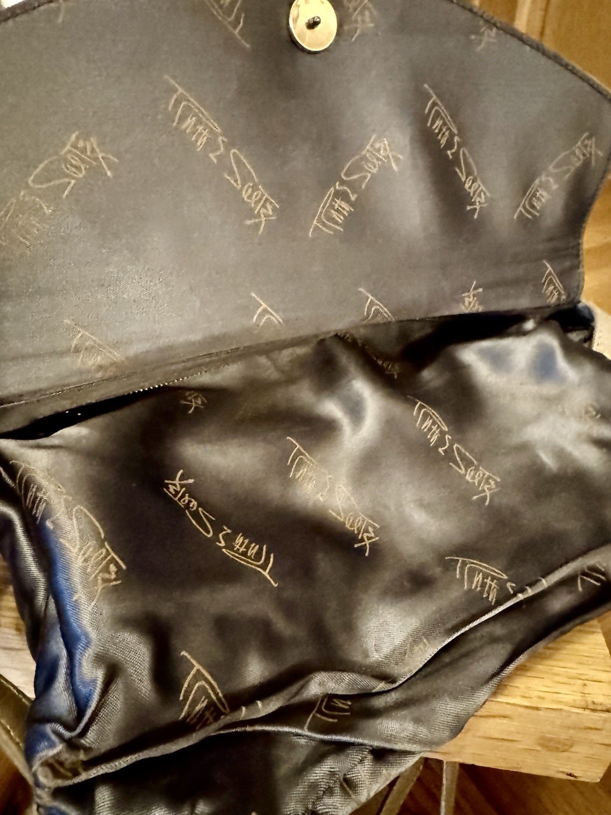Italian Leather Shoulder Bag 2 Flap Tan Saddlebag Divided Purse Gold Logo Fob