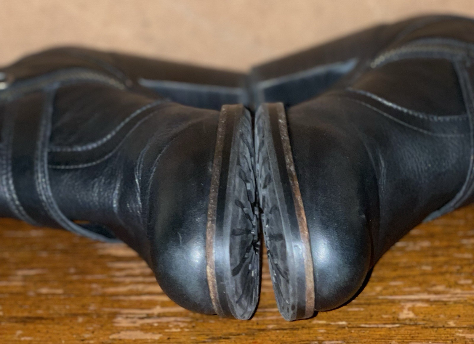 Ariat 450003278 Size 36.5M / US 6B Women’s Black Leather Zip Side Bootie Shoes