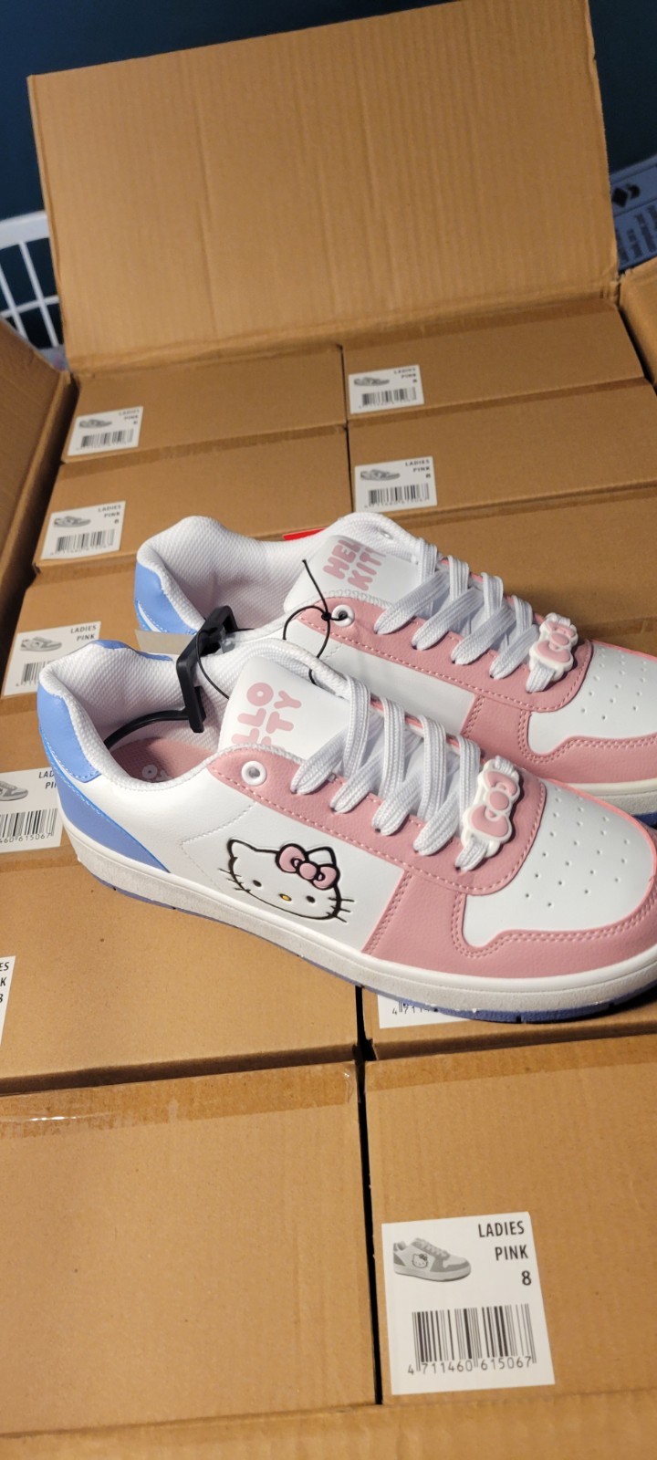 hello kitty shoes womens 8