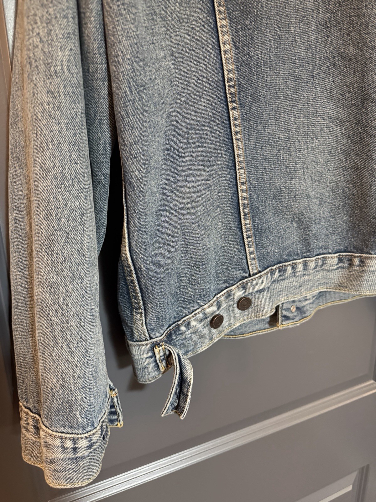 Levi’s Premium Men’s Blue Denim Jacket Men’s Large Regular Fit w/ Buttons