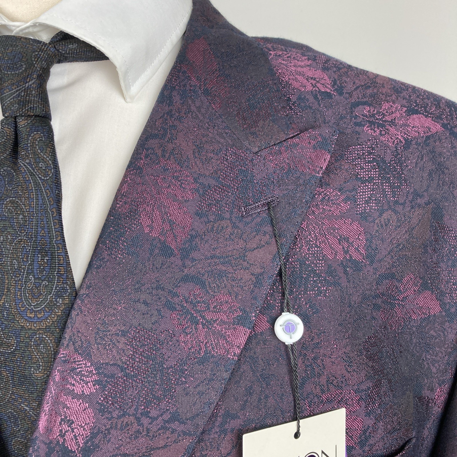 Tayion Mens Classic fit Double Breasted Dinner Jacket 52R Wine Black Floral