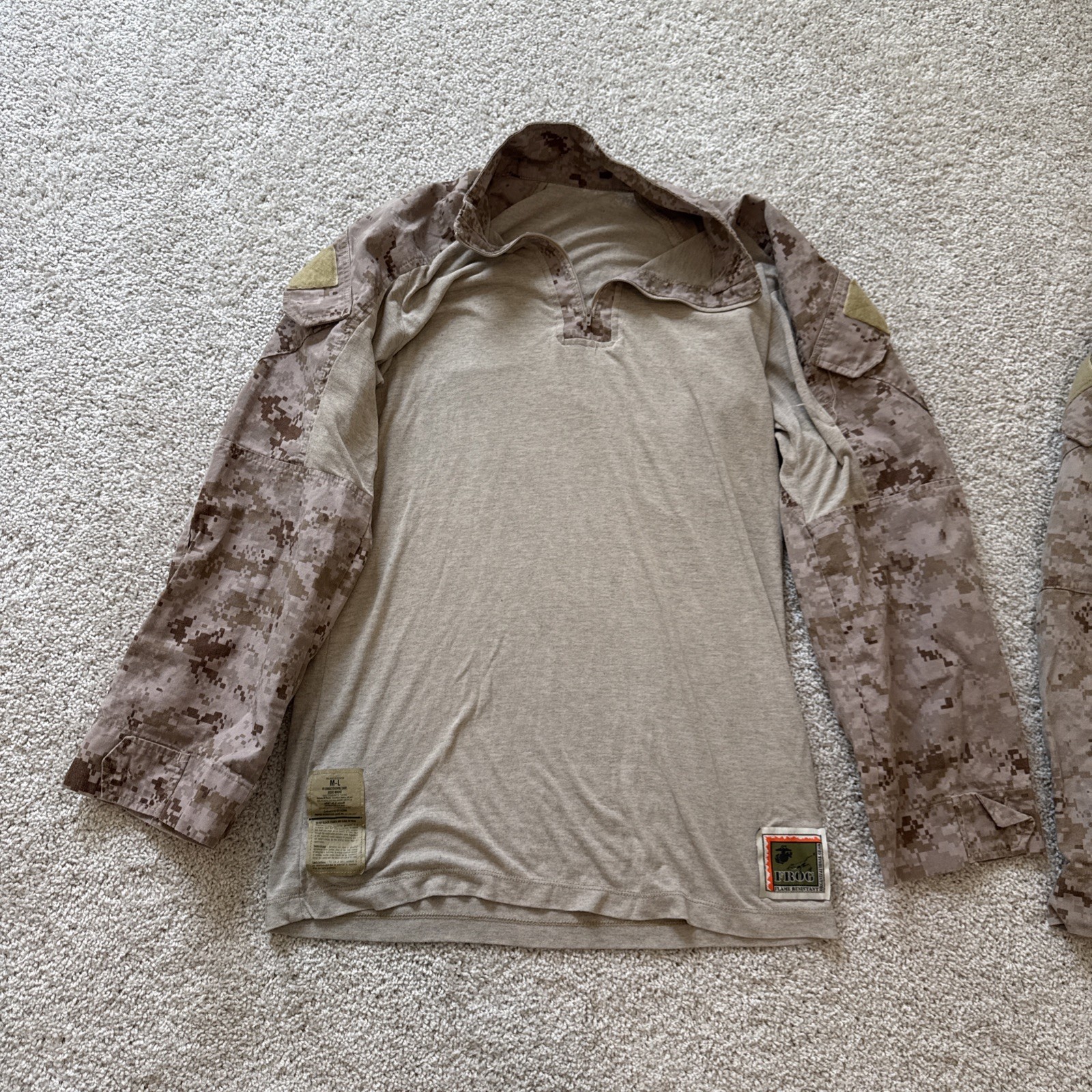 USMC FROG Desert MARPAT Combat Ensemble Shirt FR Tactical Medium-Large Lot Of 2