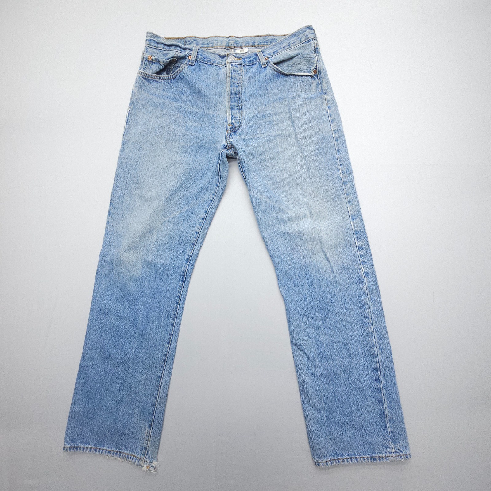 Y2K Levi’s 501 Straight Button Fly Jeans Mens 38 x 34 Light Wash 2000’s Denim