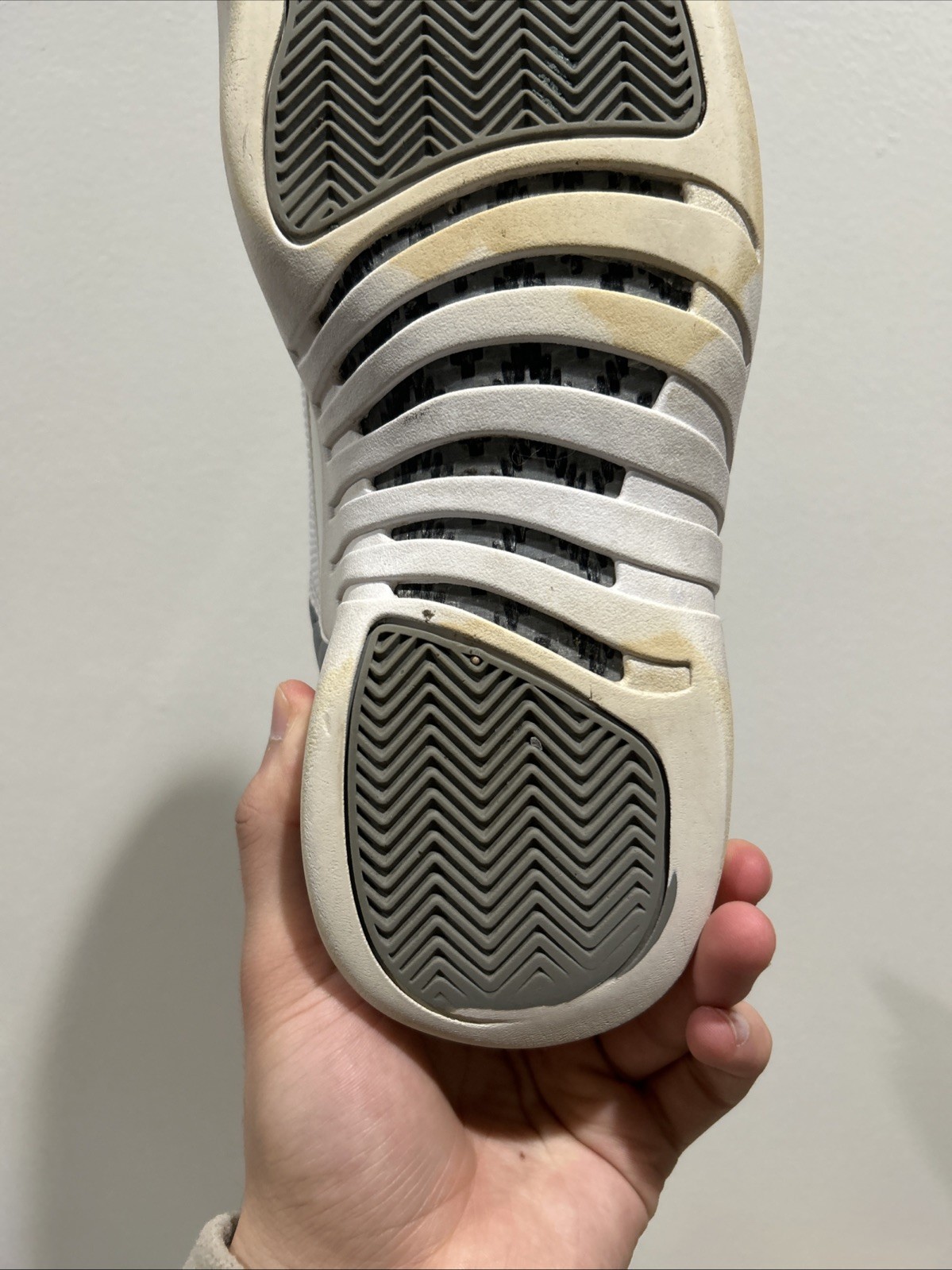 Size 9.5 Men’s Air Jordan 12 Stealth Gray White CT8013-015 2022