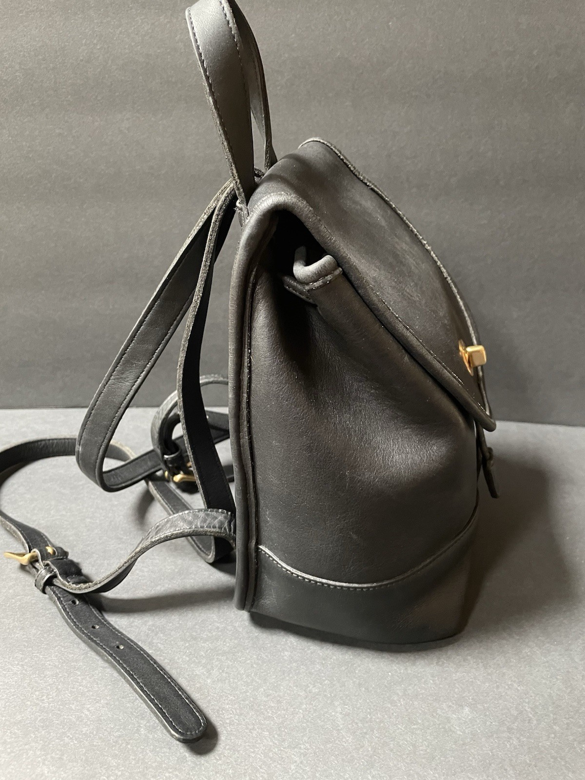 COACH Vintage Mini Turnlock Backpack Black Glove Tanned Leather USA 9960