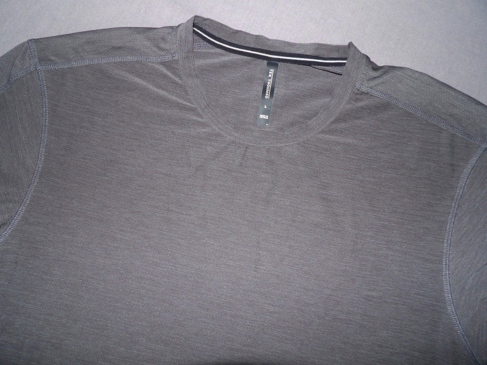 Ten Thousand Short Sleeved Gray The Versatile T-Shirt Athletic GYM Men’s Large