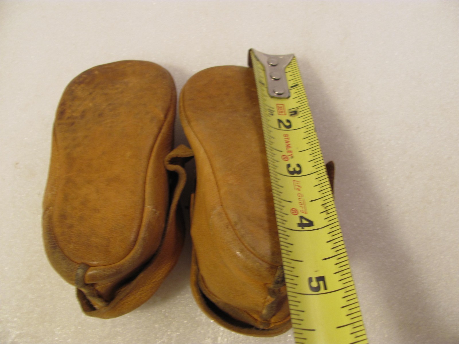 Baby Moccasins Size 4.5 Inches Genuine Brown Leather Vtg Beaded Decor Cute
