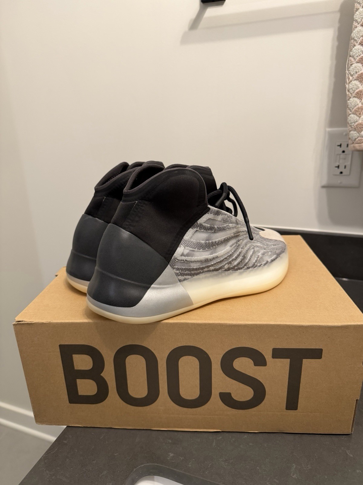 Adidas Yeezy QNTM Quantum OG Size 9.5