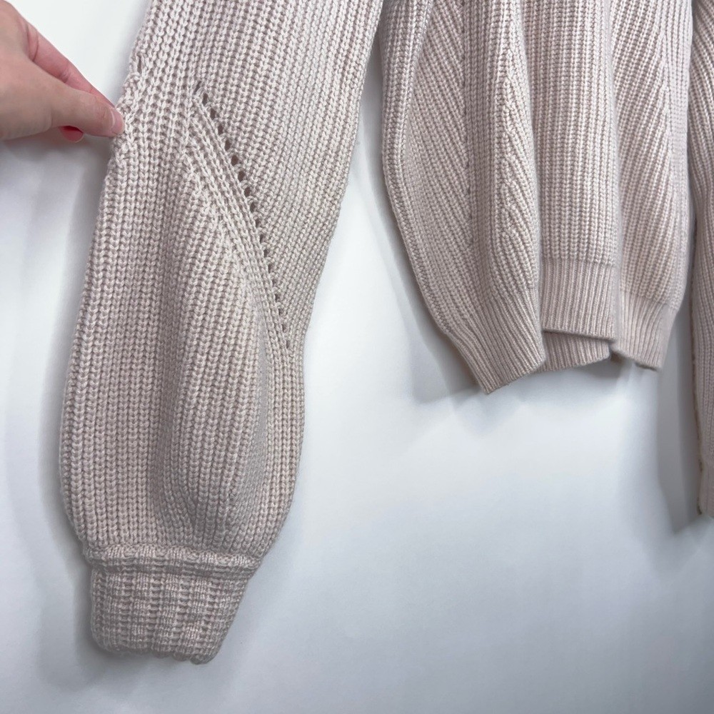 Athleta Wool Cashmere Cream Knit Sweater Crew Neck Neutral Cozy Cropped Small
