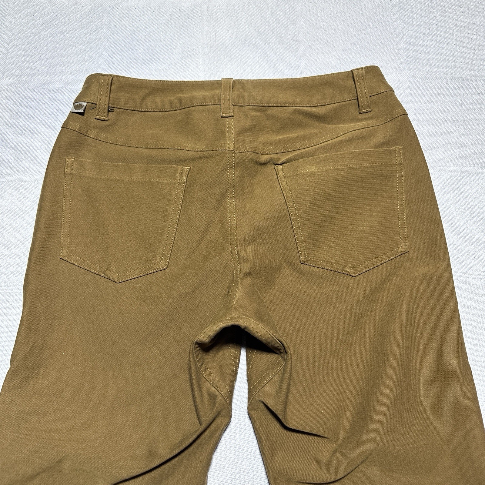 Lululemon ABC Slim Utilitech Pants Mens 28×30 Burnt Caramel Stretch Jean Active
