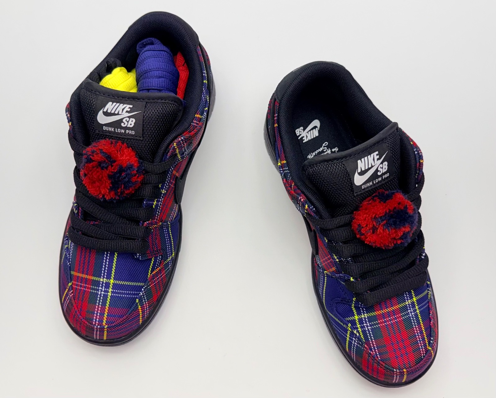Nike SB Dunk Low Pro “Nardwuar” (II1493-600) Men’s Size’s 6.5 / 8.5 **IN STOCK**