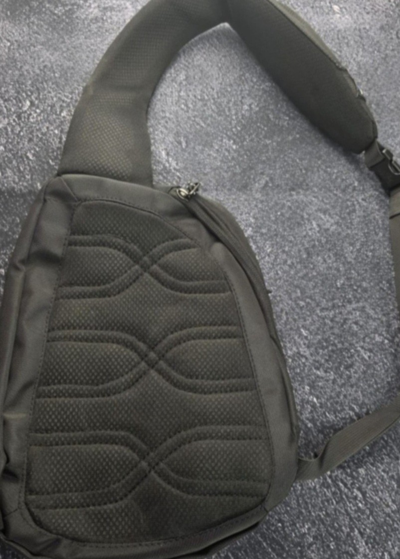 Patagonia Atom Sling 8L Umhängetasche Rucksack Schwarz NEU mit Etikett