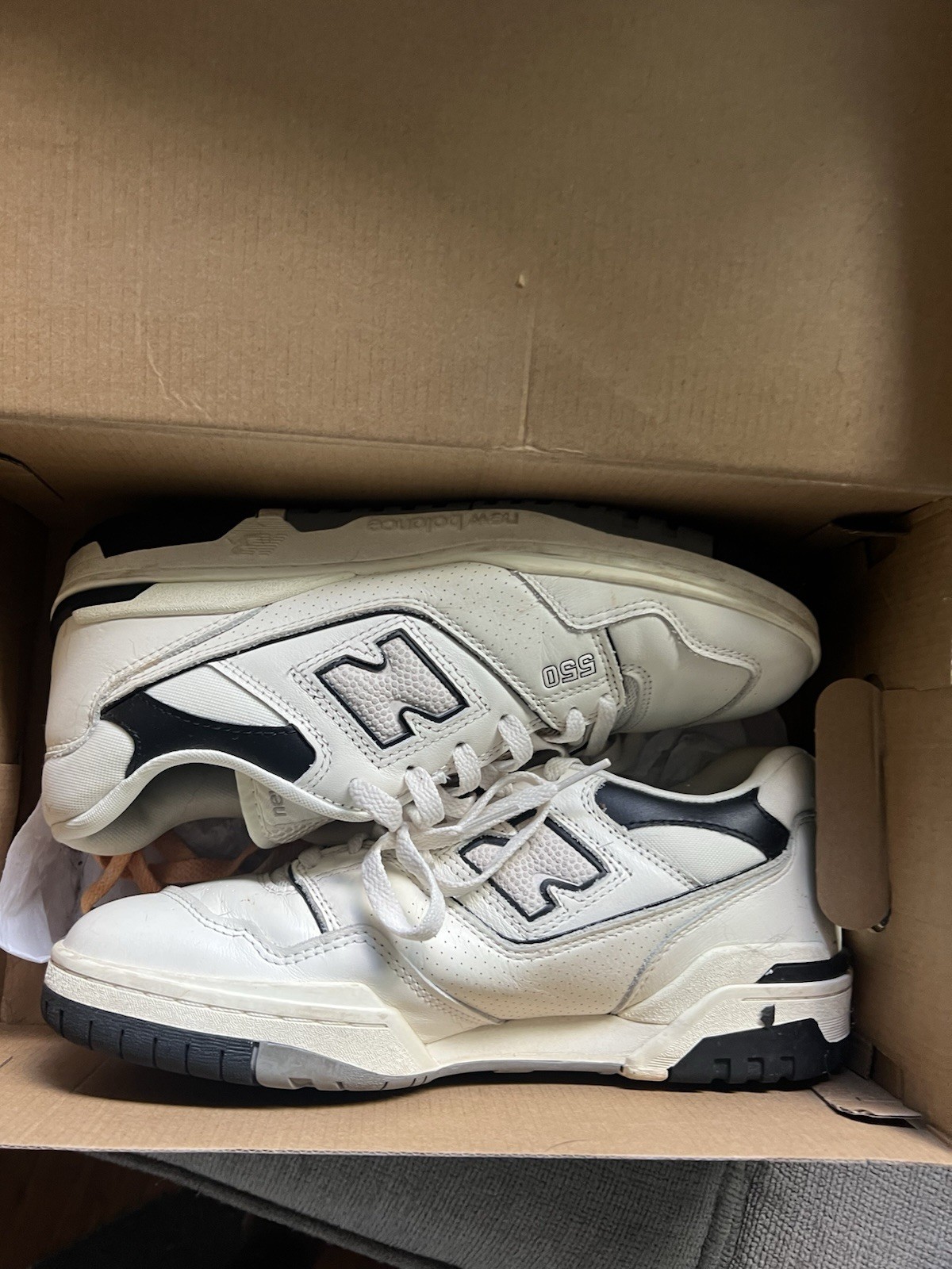 New Balance 550 Men’s Sea Salt Team Royal White Comfort Walking Sneakers Size 9
