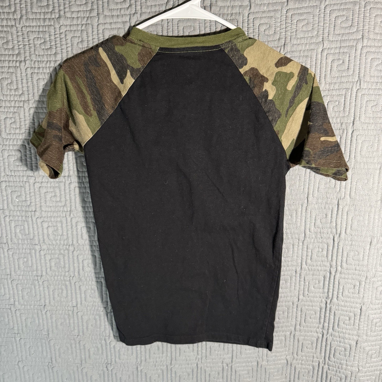 Wonder Nation T-Shirt Boys Size Large 10/12 Black Camouflage Short Sleeves