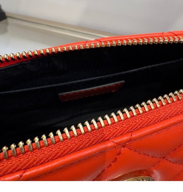 NWT Versace Half Moon Bag + Metal Coral Gold $ 1875 Retail Hot Deal