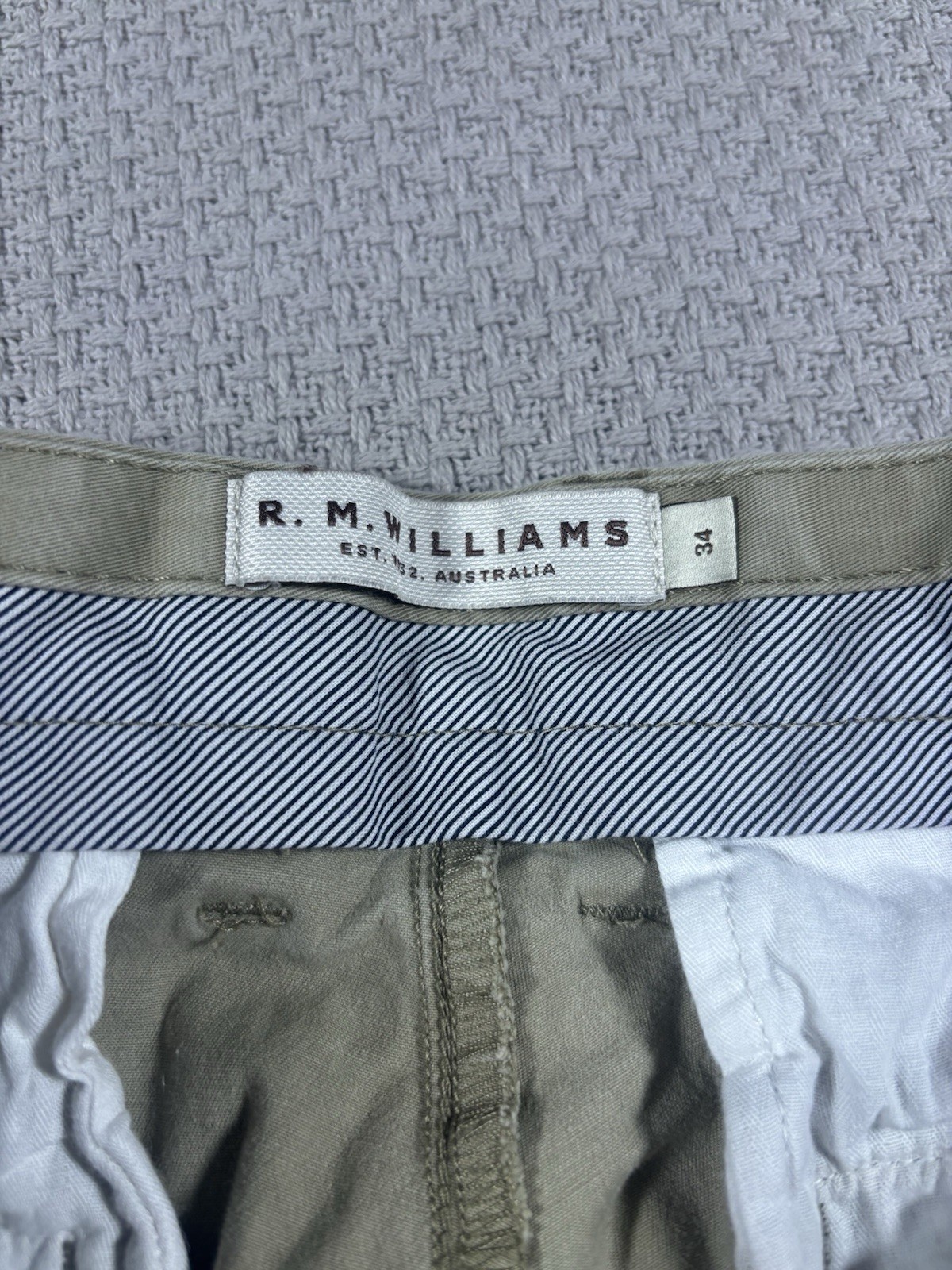 R.M. Williams khaki Shorts mens 34” beige