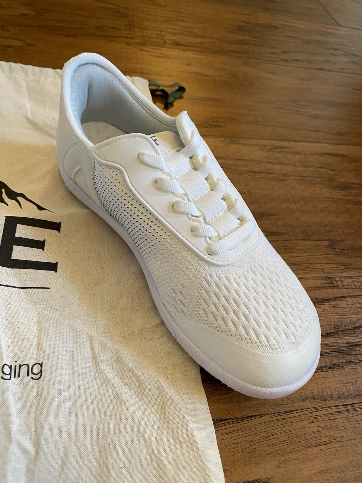 Hike Footwear HF Stride White Sneakers Women’s 6 Men’s 4 EU 36 Barefoot