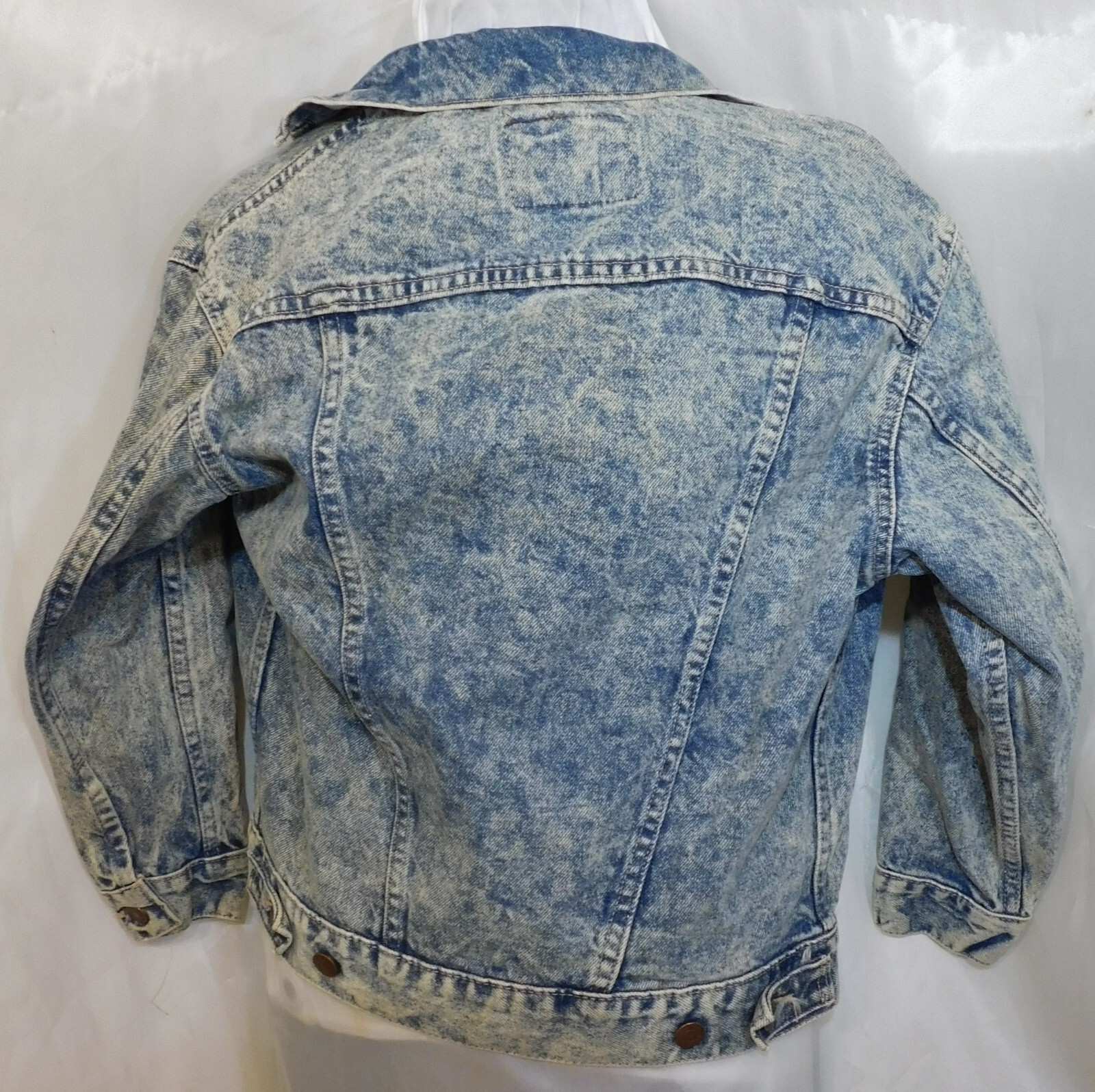 Levis Blue Denim Jacket Women’s 34″ Chest Medium Sandwash USA Made Vtg 80s
