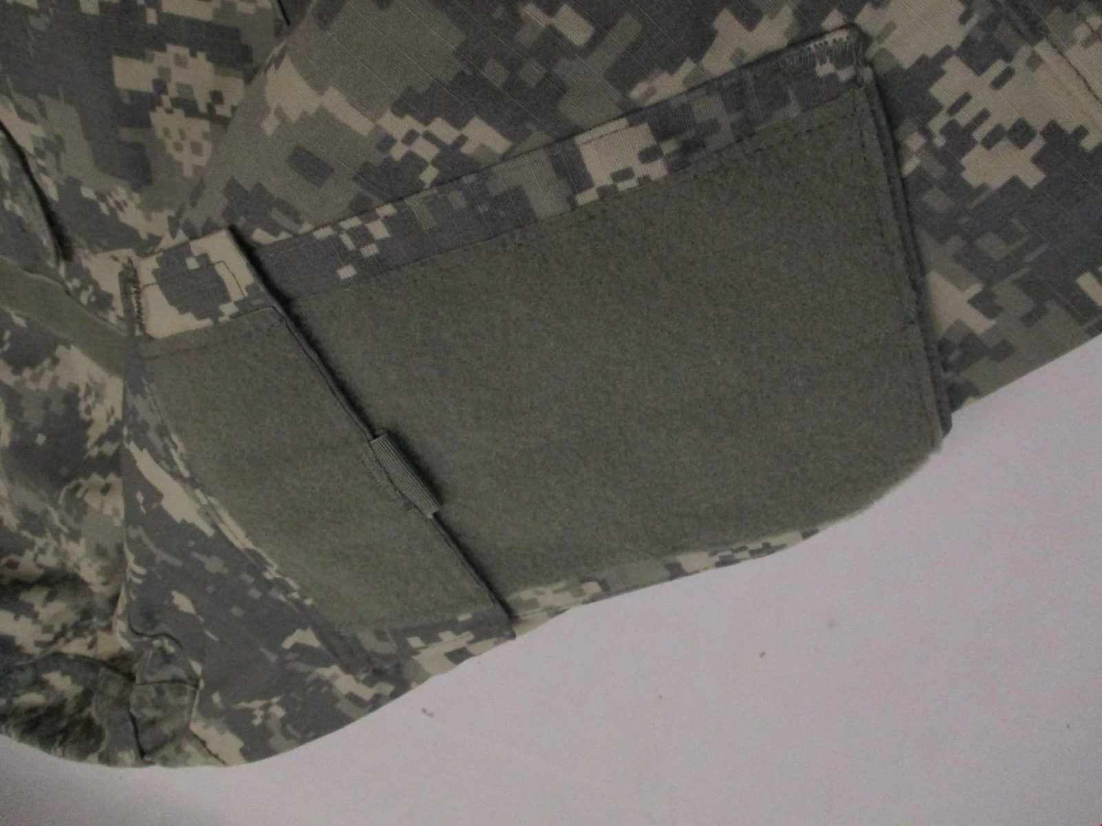 USED ARMY COAT ACU DIGITAL COMBAT UNIFORM SHIRT 50/50 MATERIAL UCP JACKET TOP