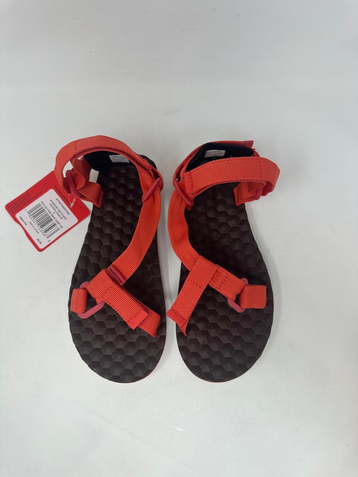 The North Face Women’s Base Camp Switchback Sandals, US:6, Cayenne Red, M1(D233T