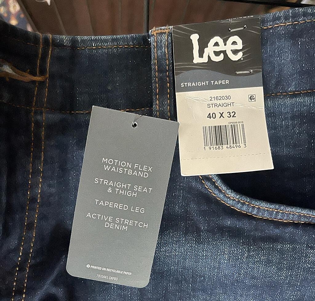 Mens Lee Jeans 40×32 Straight Taper Leg Active Stretch Brand New With Tags