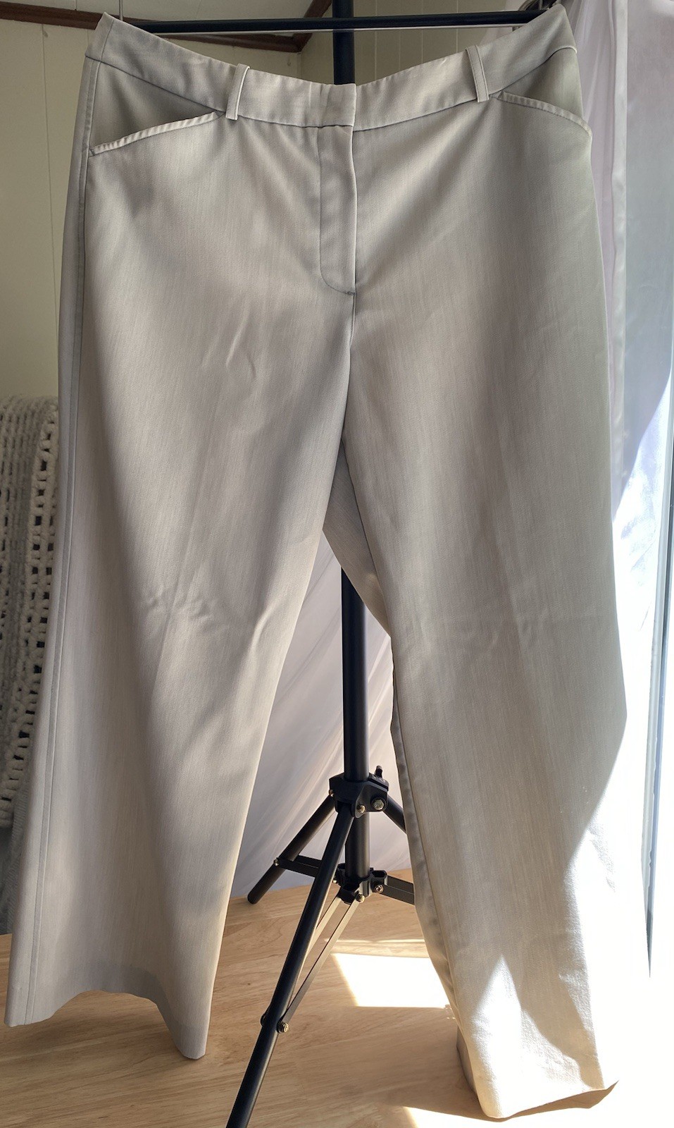 Worthington Women’s 14 Petite Wide Leg Khaki Dress Pants 25 Inch Inseam