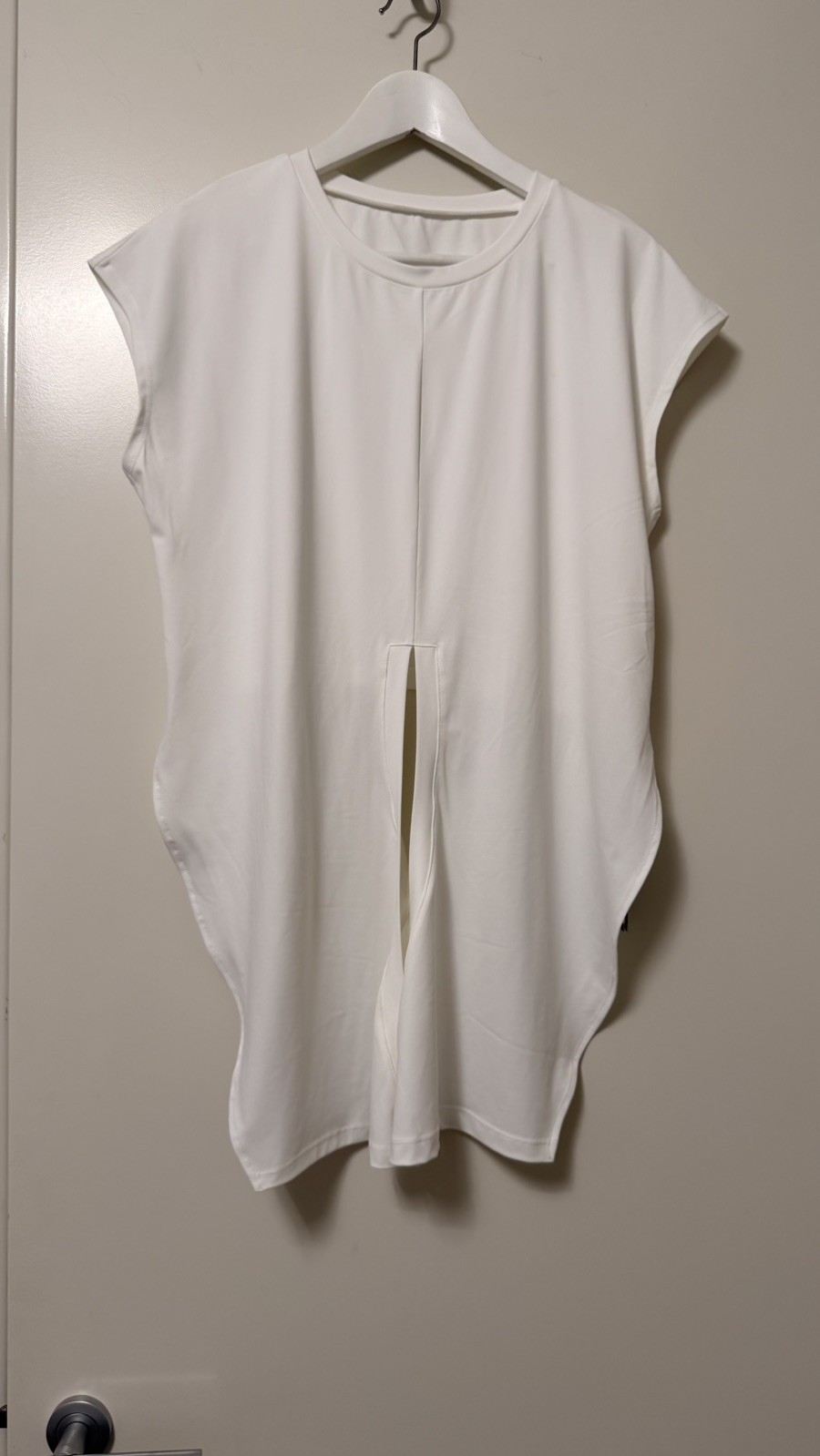 Halara White Athleisure Top Cap Sleeves Crossover Hem BNWT Large