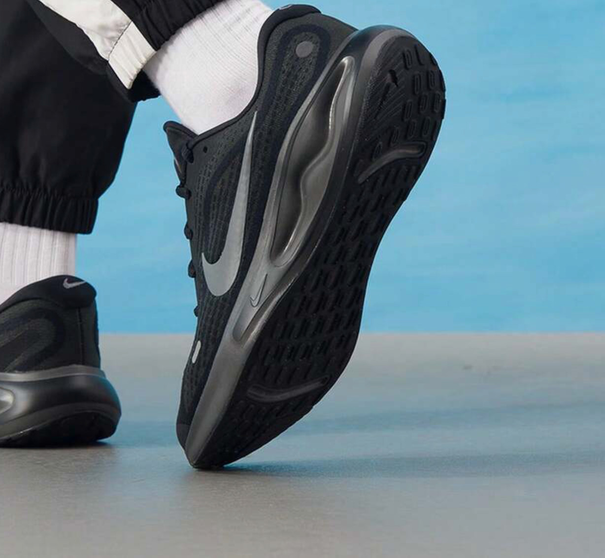 Nike Journey Run Black Smoke Grey Mens Running Shoes Sneakers Size FN0228-009