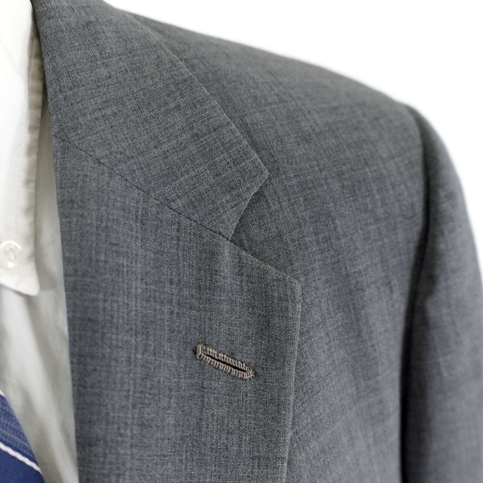 Tom James Gray W/ Hint Of Blue Wool 2 Button Blazer 38S