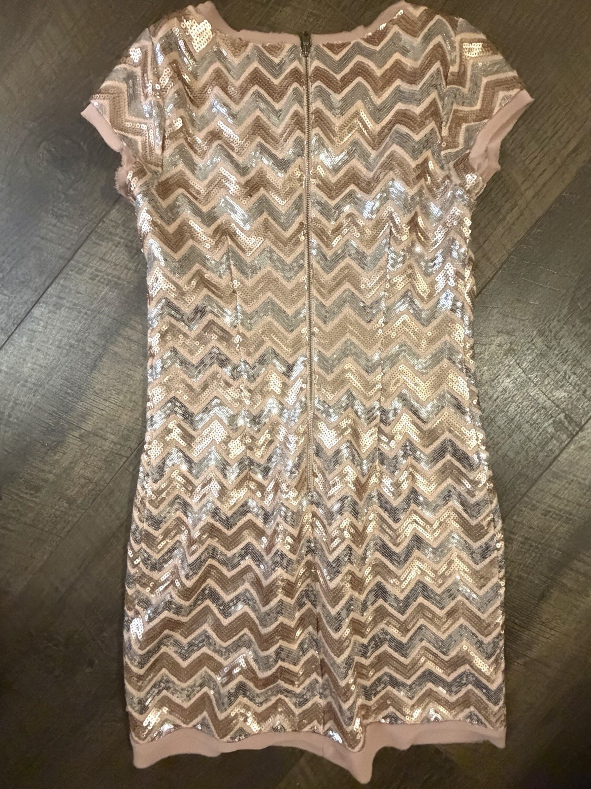 Vince Camuto Sequin Chevron Cocktail Party Dress Size 4 Rose Gold Blush Mini