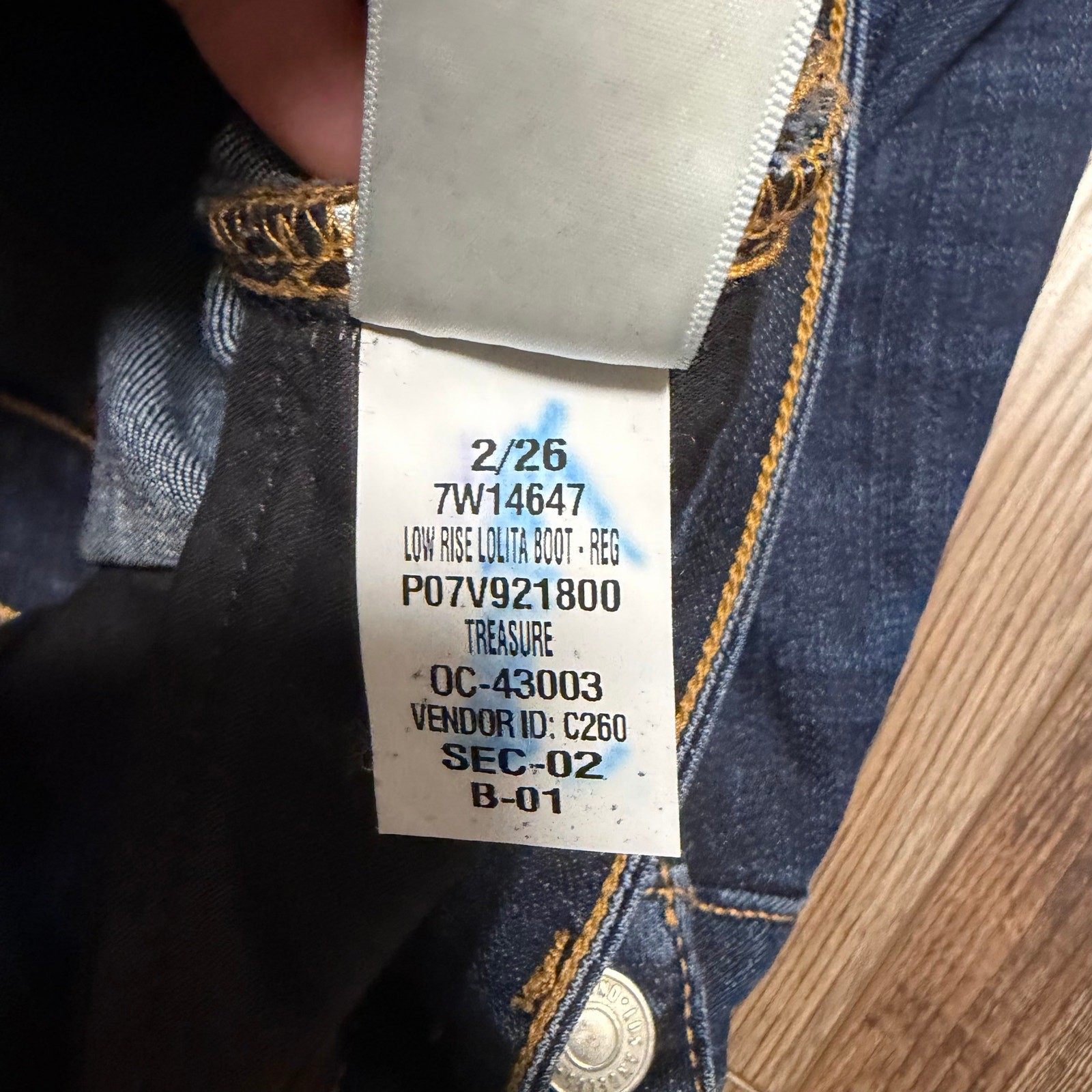 Lucky Brand Women’s Low Rise Bootcut Lolita Dark Wash 2/26R