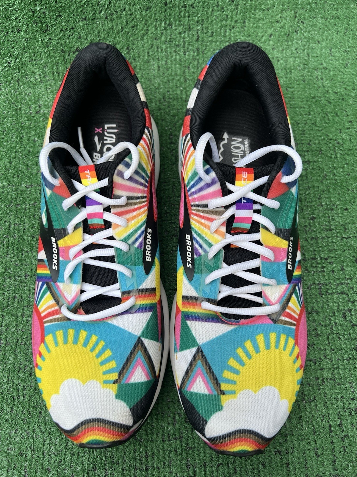 Brooks Trace 2 Shoes Lisa Congdon Running Pride Gym Sneakers Men’s Size 11.5D