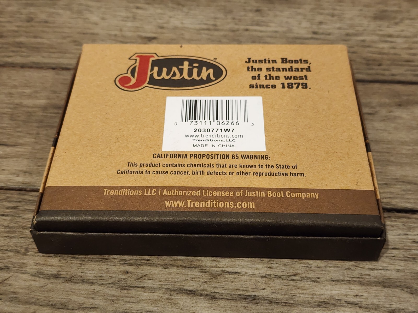 Justin Boots Men’s Praying Cowboy Leather Basketweave Horse Hair Bifold Wallet