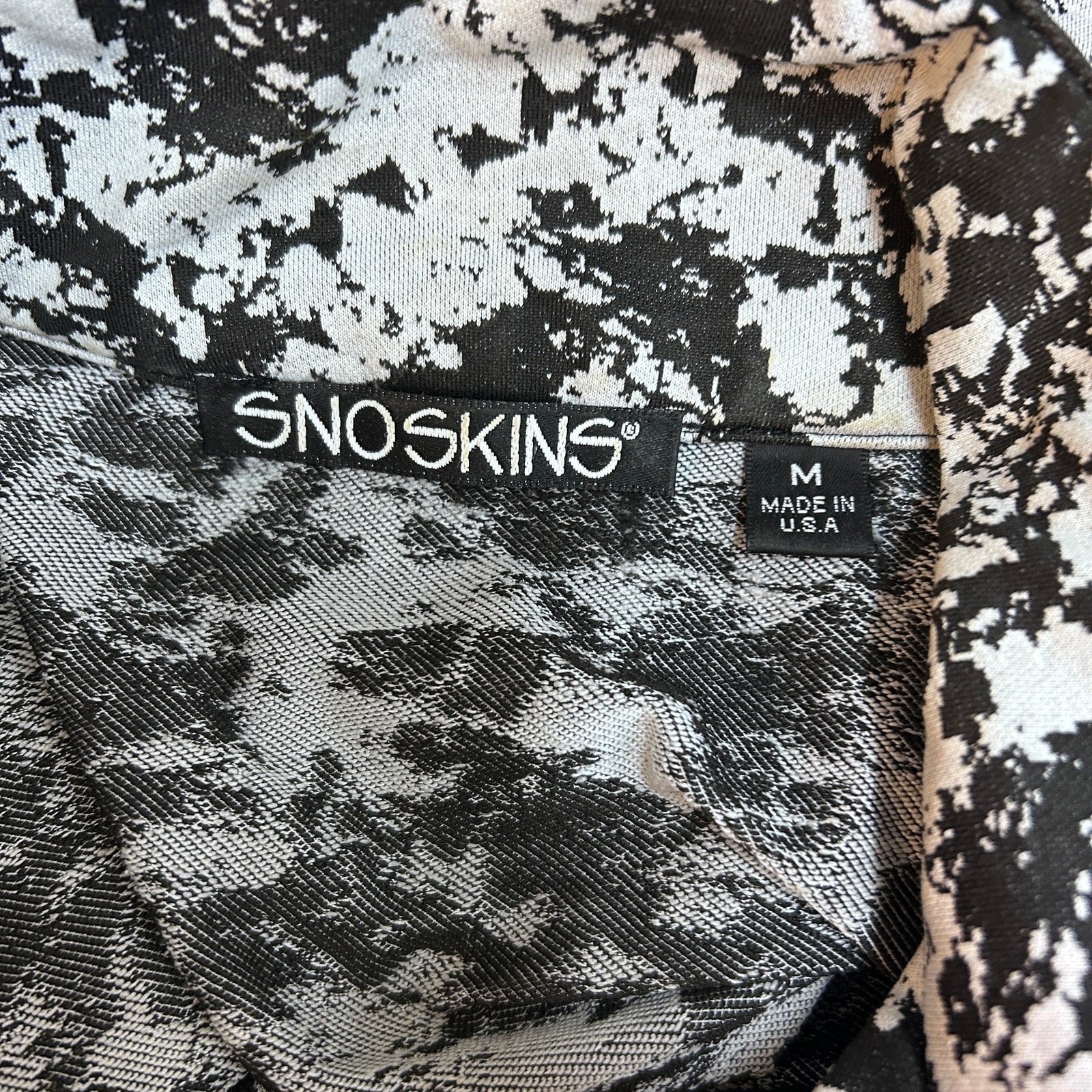 SnoSkins 1/4 Zip Mock Neck Base Layer Top Black White Abstract Women’s Medium