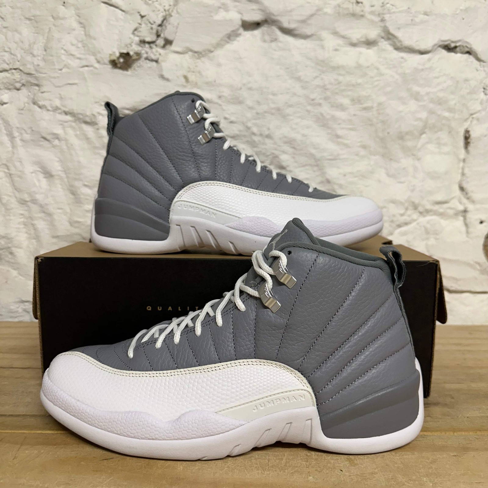 Air Jordan 12 ‘Stealth’ Men’s Size 10 BRAND NEW Sneakers CT8013-015