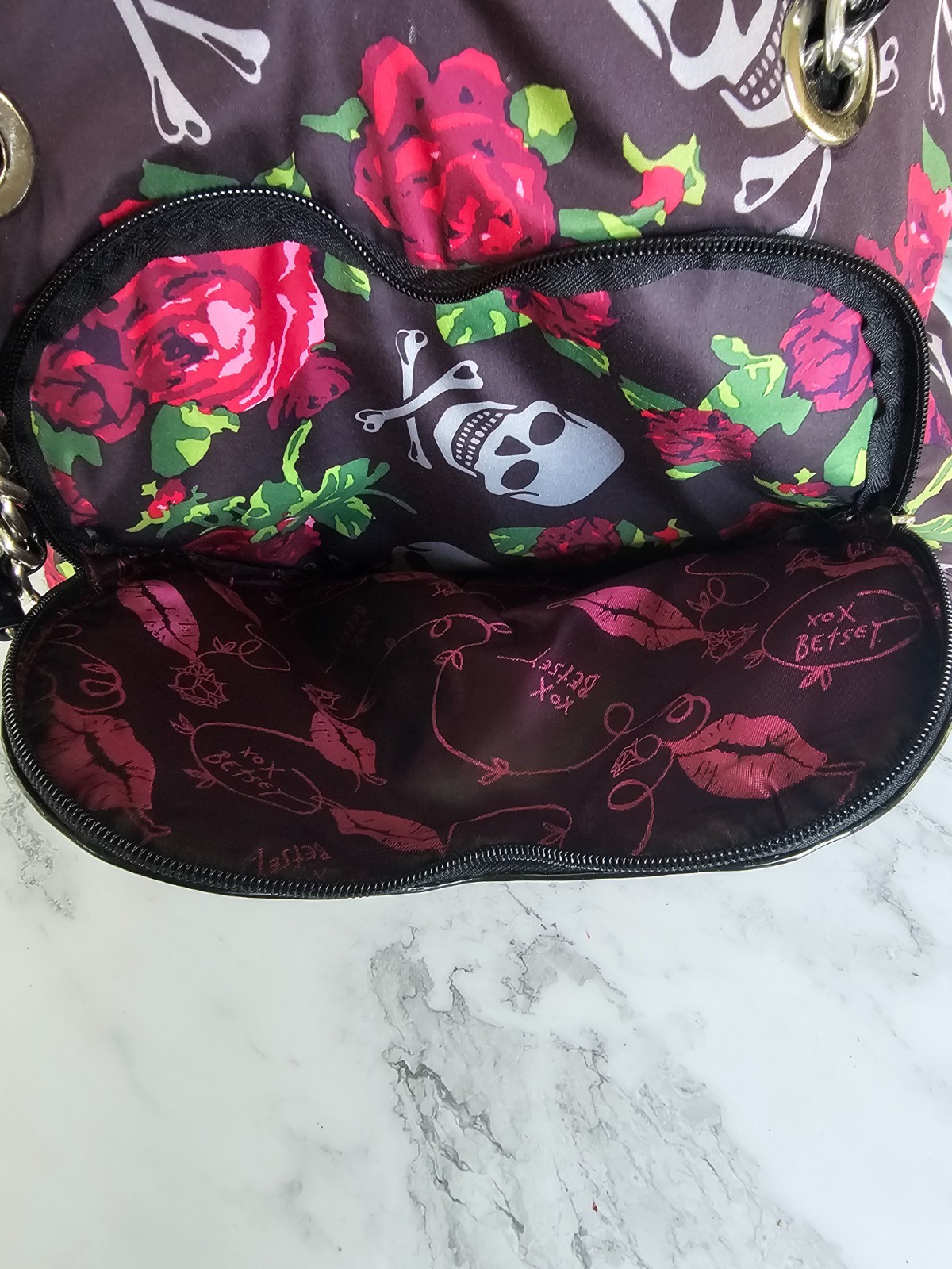 Betsey Johnson Skull Roses Print Large Tote Bag Chain Strap Purple Y2K Goth 2000