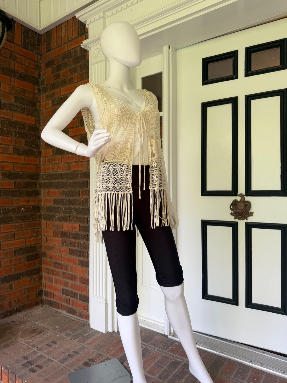 ROOM MATES SIZE MEDIUM Ivory Crochet Cardigan V Neck Front Tie Fringe Hem Sheer