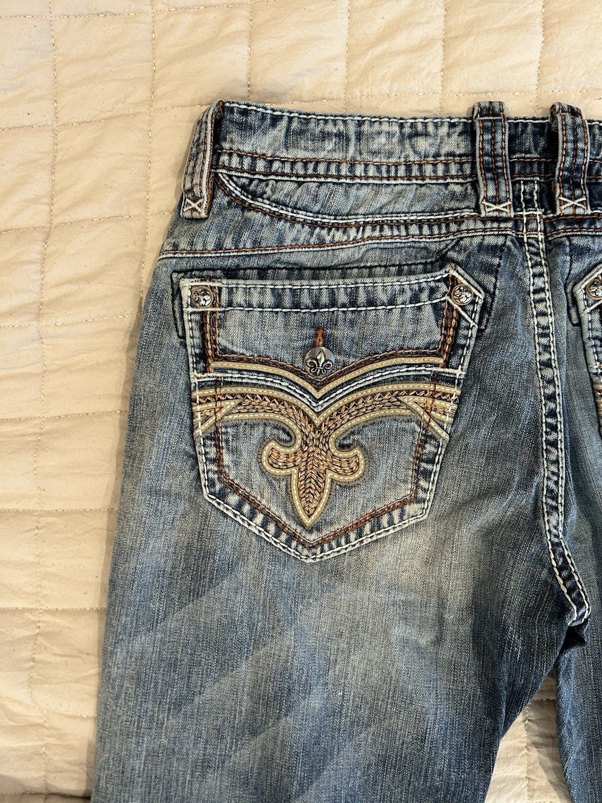 Rock Revival Men’s Blue Medium Wash Straight Fit Denim Jeans Cotton 5-Pocket