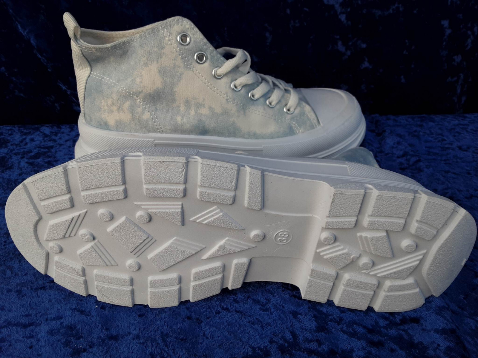 Top Price casual shoe, everyday shoe, sports shoe, sizes: 36,37,38,39,40,41, NEW