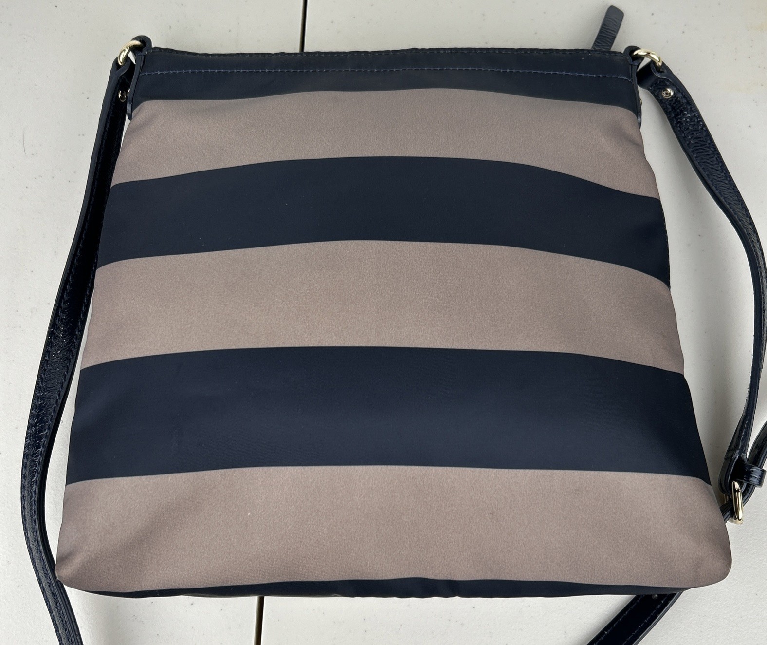 Kate Spade Nylon Crossbody Purse Navy & Taupe with Navy Leather Adjustable Strap
