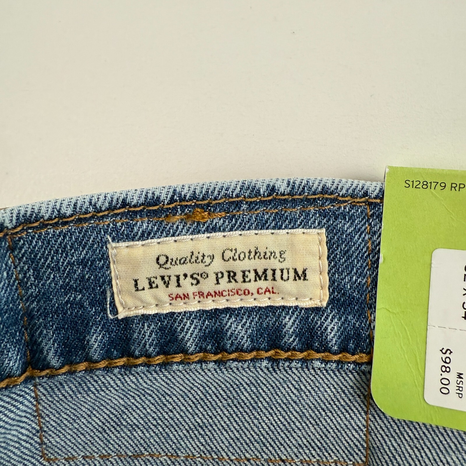 Levi’s Premium Men 502 Taper Fit Stretch Tapered Leg Jeans 32×34 Blue NWT
