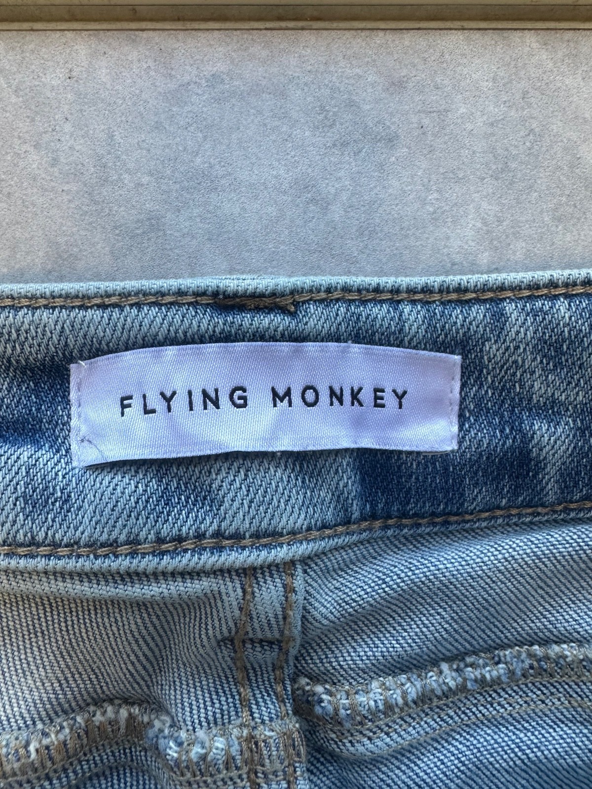Flying Monkey Jeans Womens size 27 inseam 28 inches
