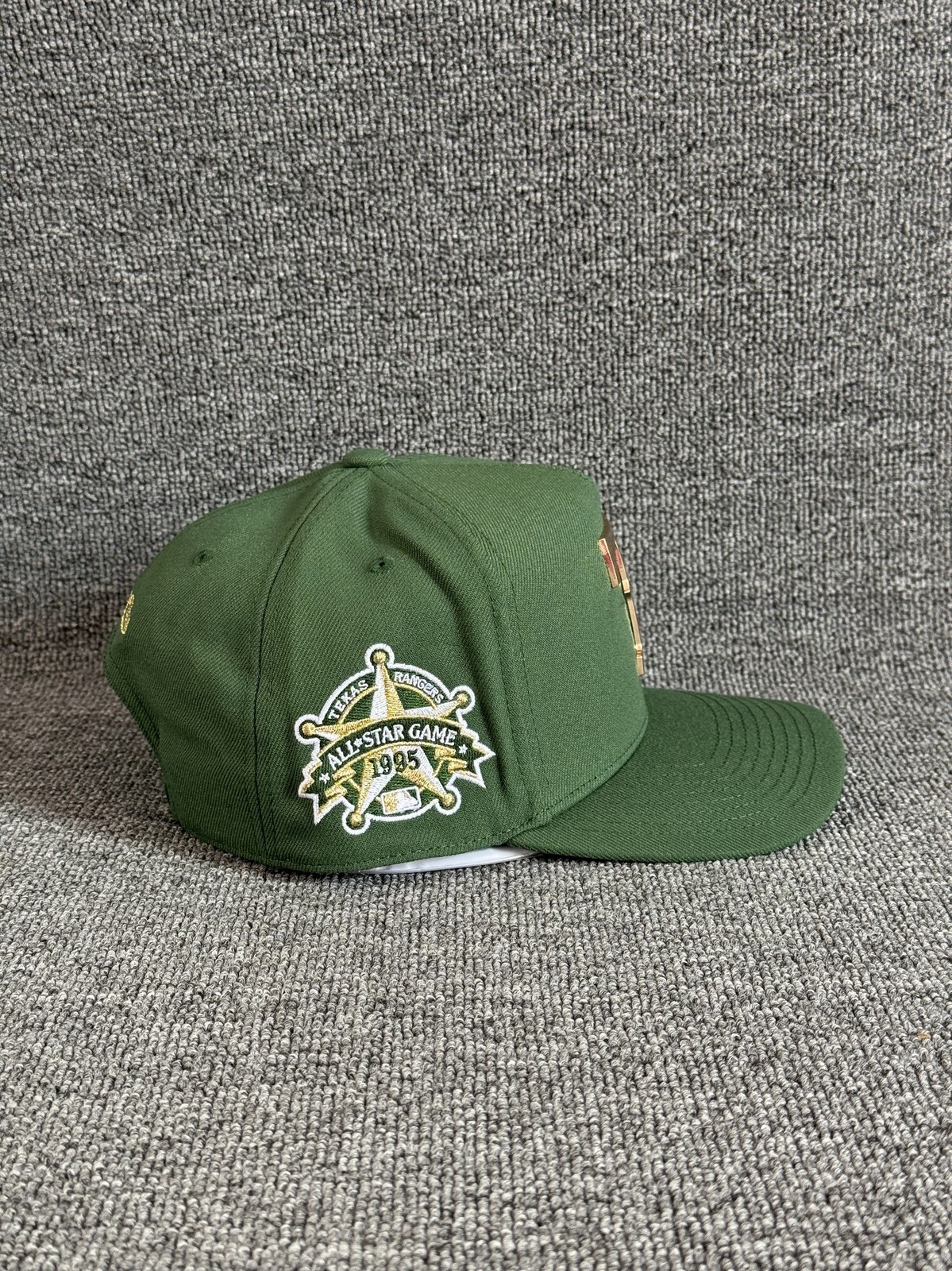 Mitchell & Ness Texas Rangers Snapback Olive Green Flat Brim Hat