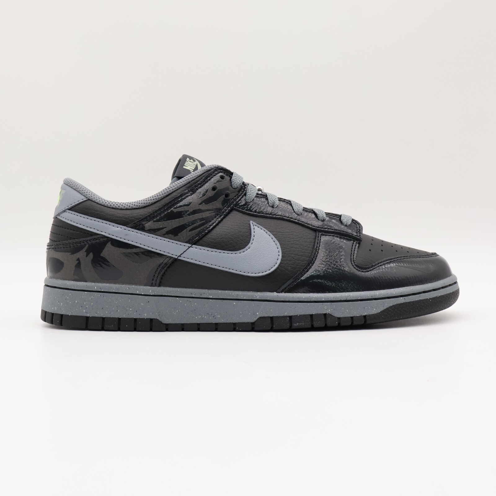 FZ3053-001 Nike Dunk Low Retro Berlin Black and Off Noir (Men’s)